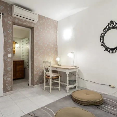 Colombet Stay's Grimaud Appartement