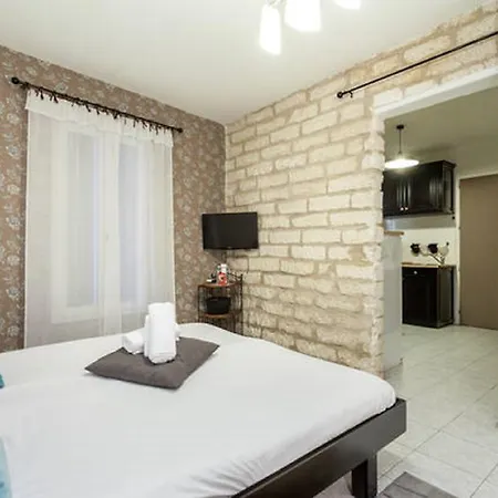 Colombet Stay's Grimaud Appartement *